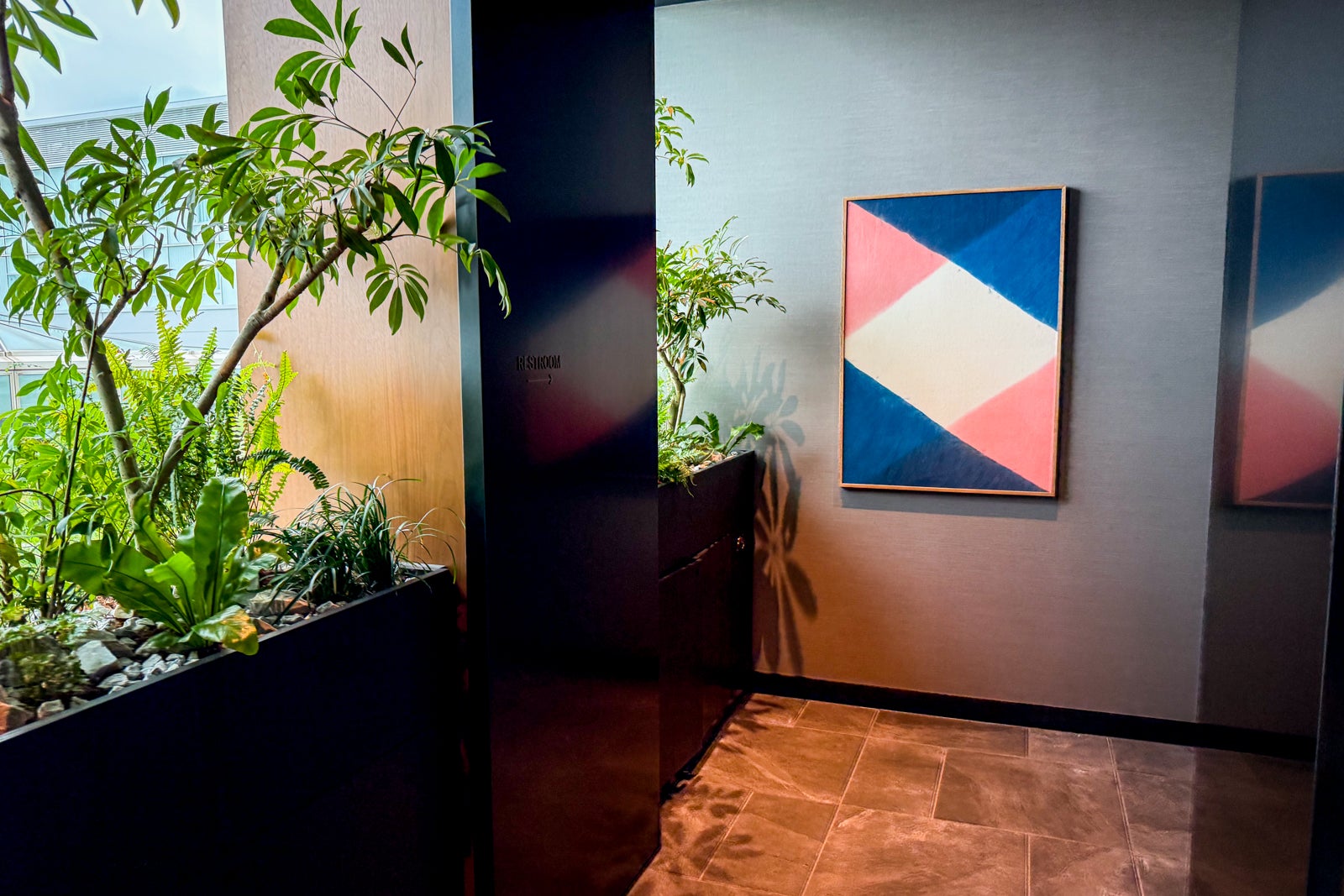 centurion lounge tokyo