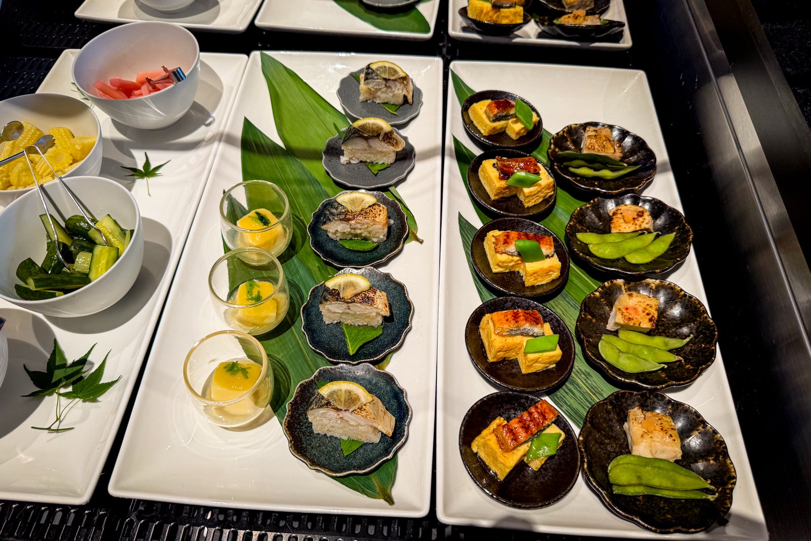 centurion lounge tokyo dining