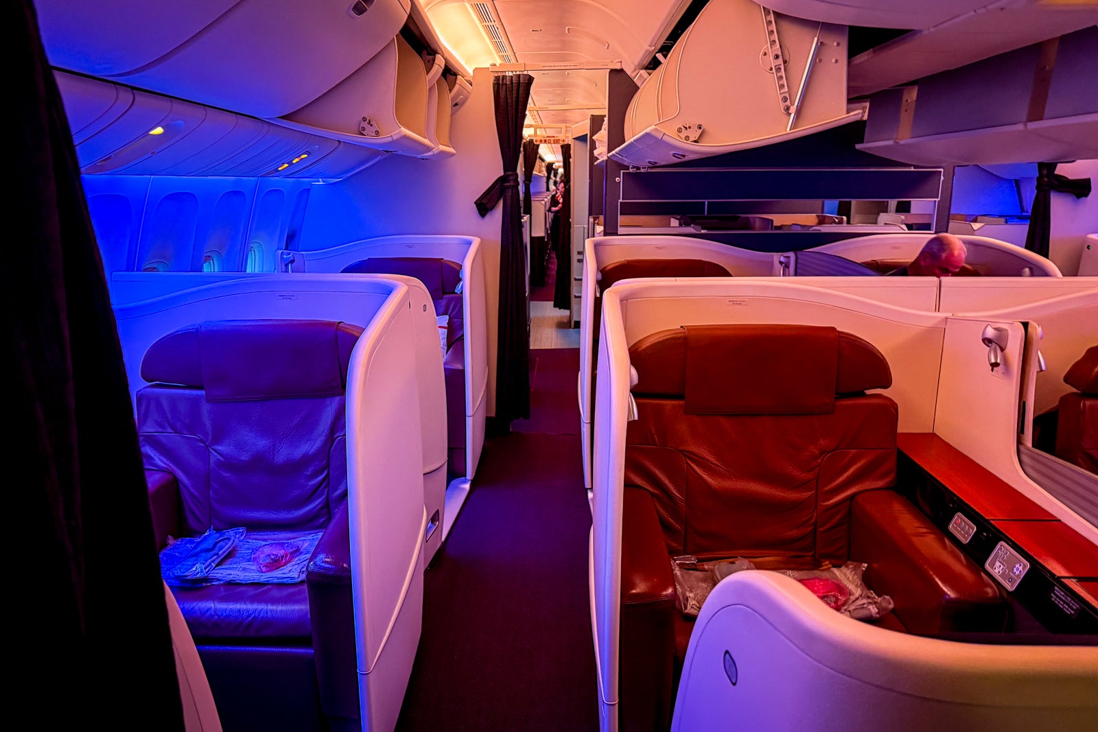JAL first class cabin