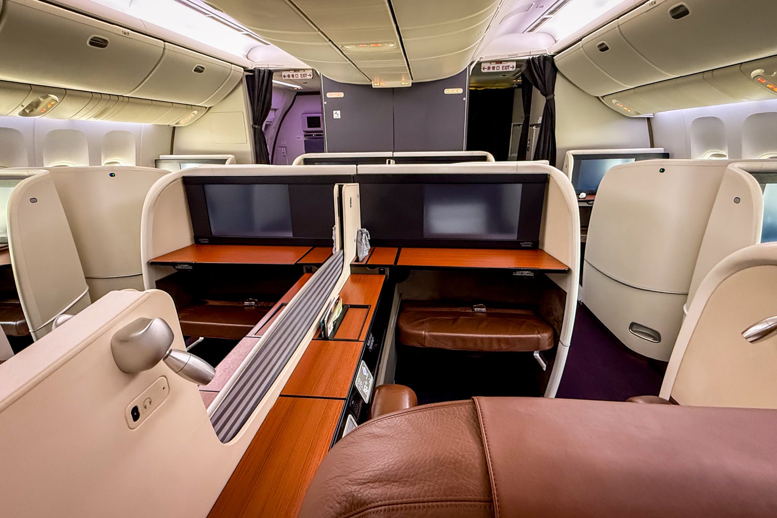 Japan Airlines First Class 777-300 ORD-NRT
