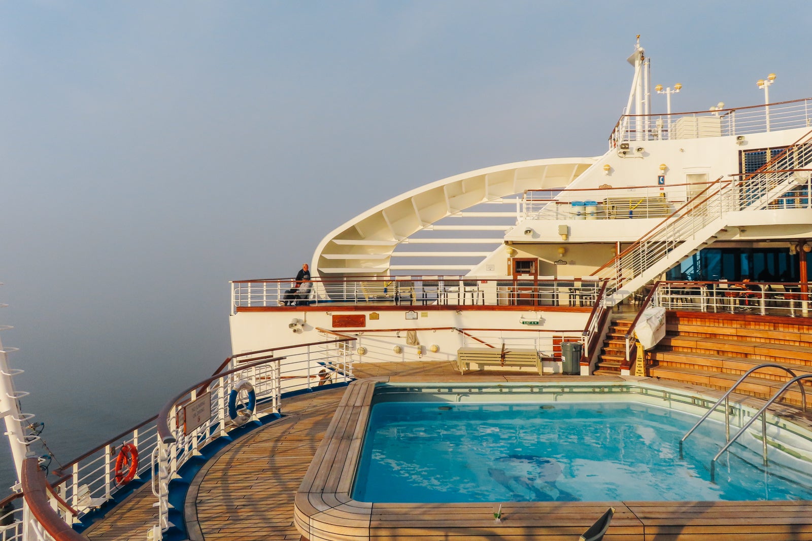 Cruise ship pool