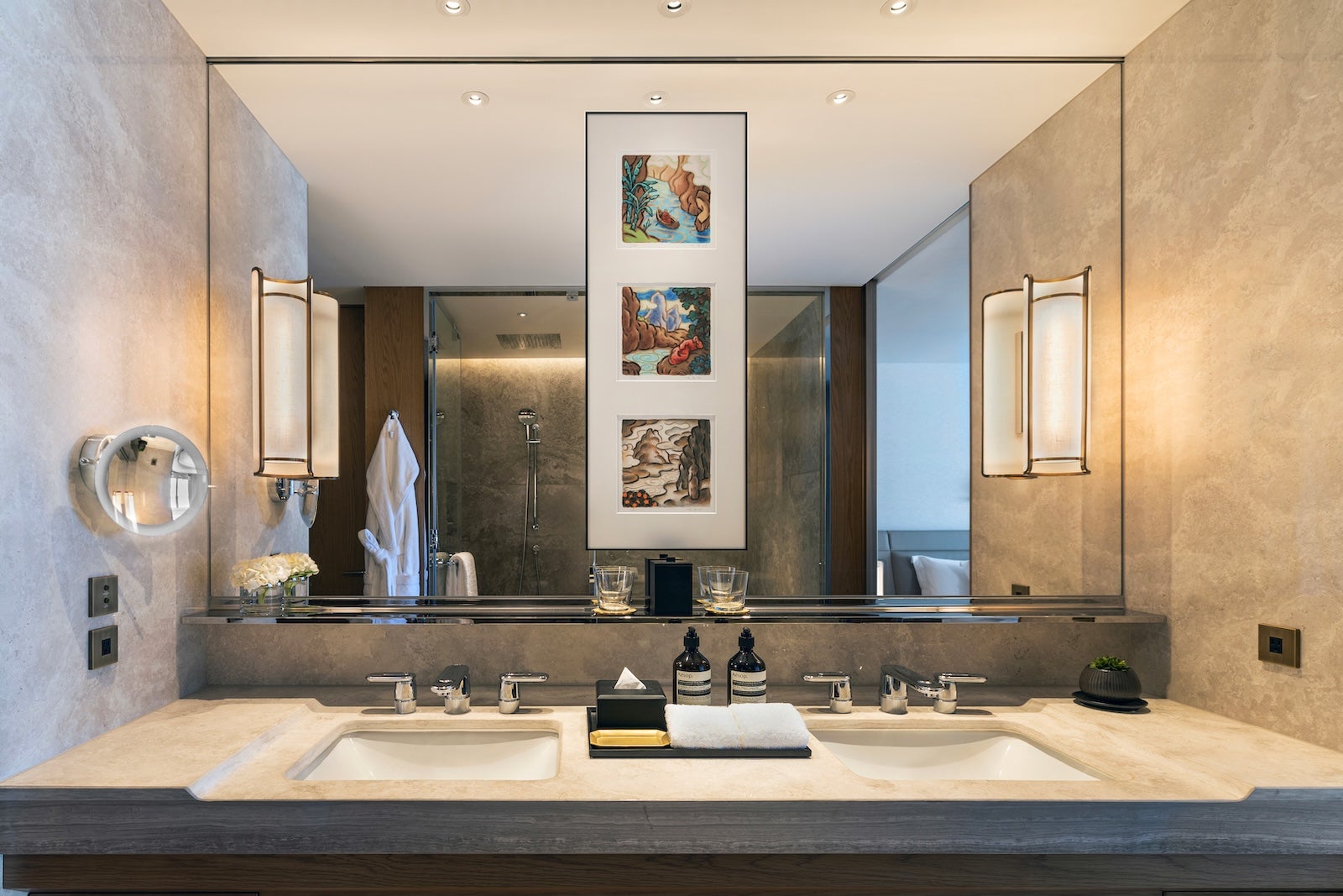 New Pay Hyatt Tokyo bathrooms