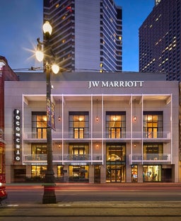 Marriott Bonvoy members can now top off free night award certificates with up to 25,000 points