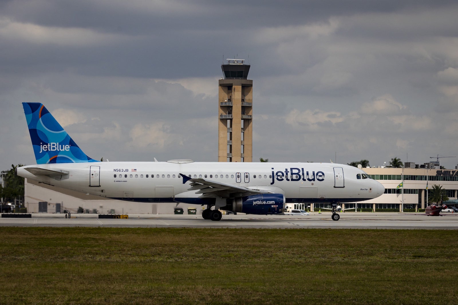 A JetBlue plane at Fort Lauderdale-Hollywood International Airport