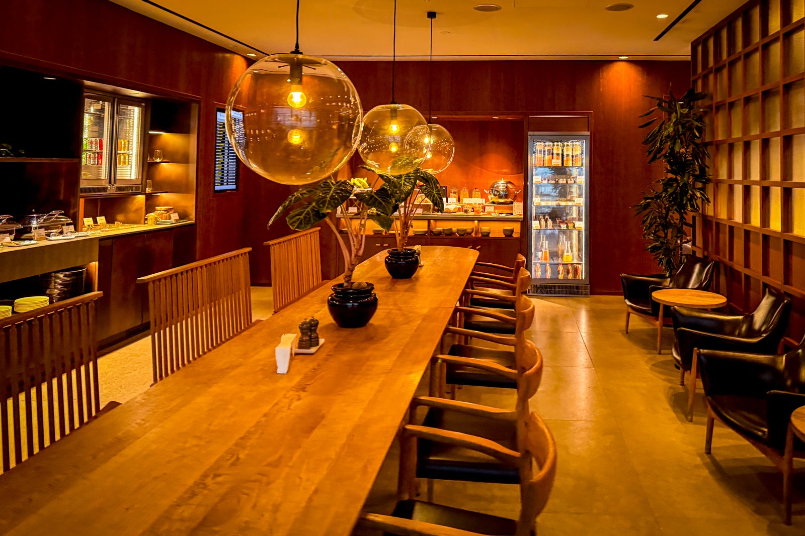 Cathay Pacific Business Class Lounge