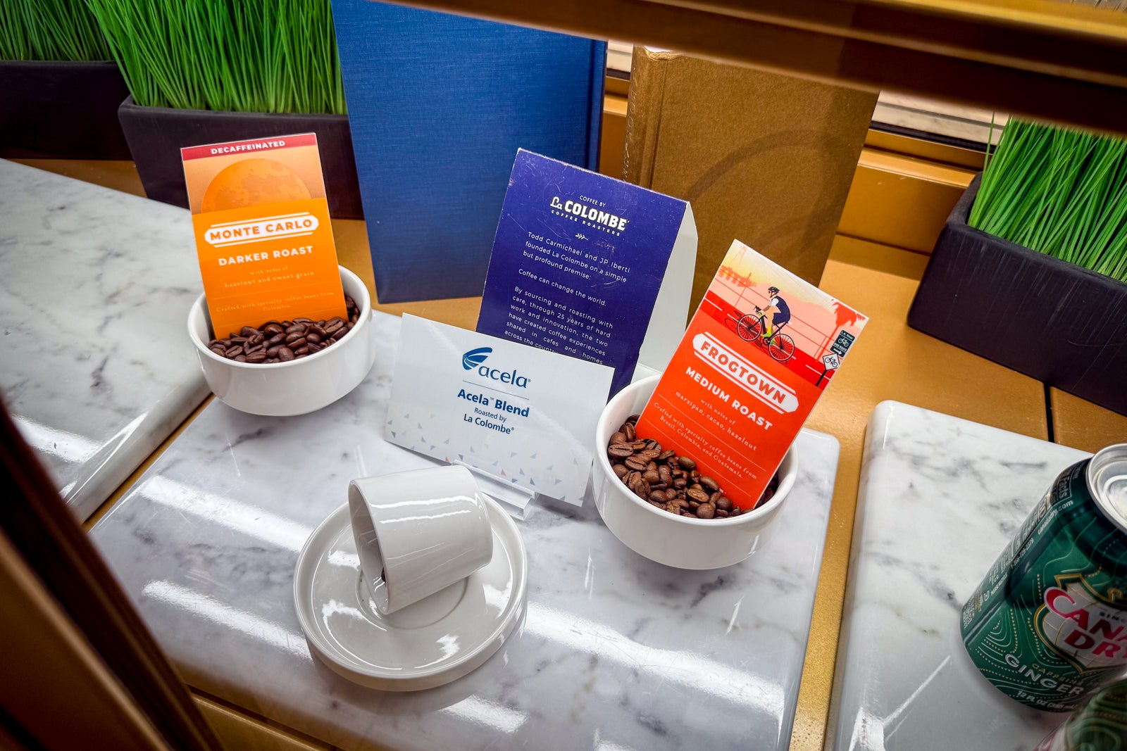 lounge moynihan train hall