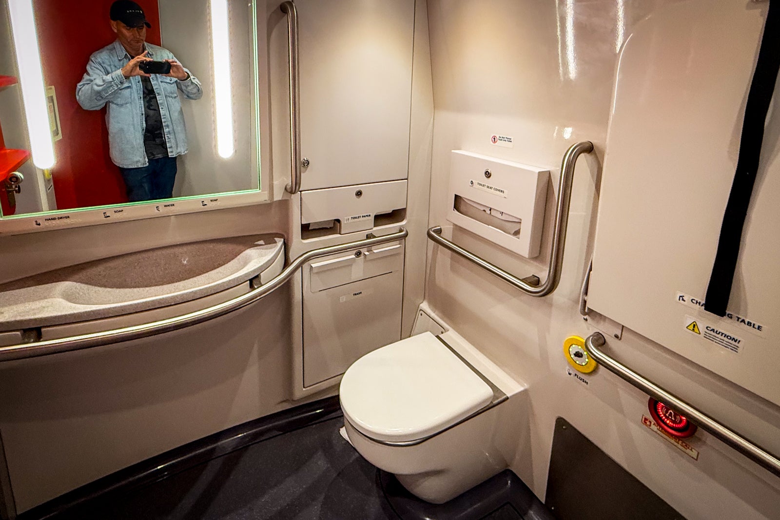bathroom on acela nextgen train