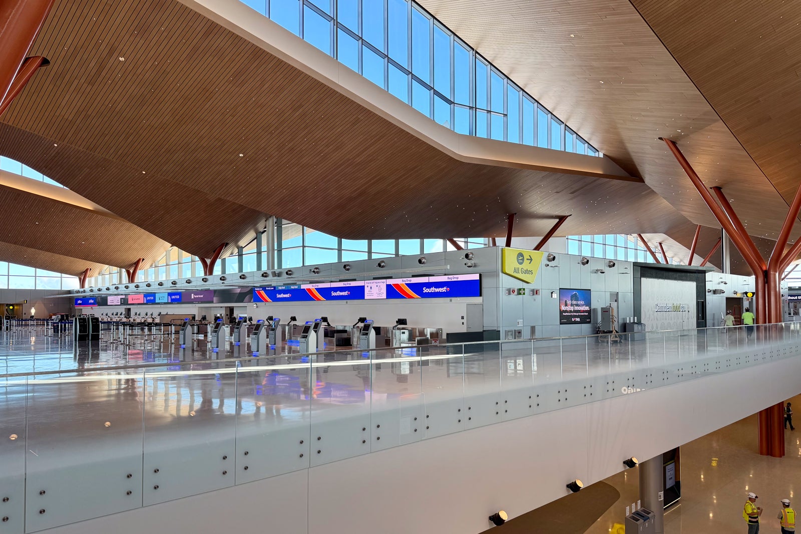 New Pittsburgh International Airport (PIT) terminal interior