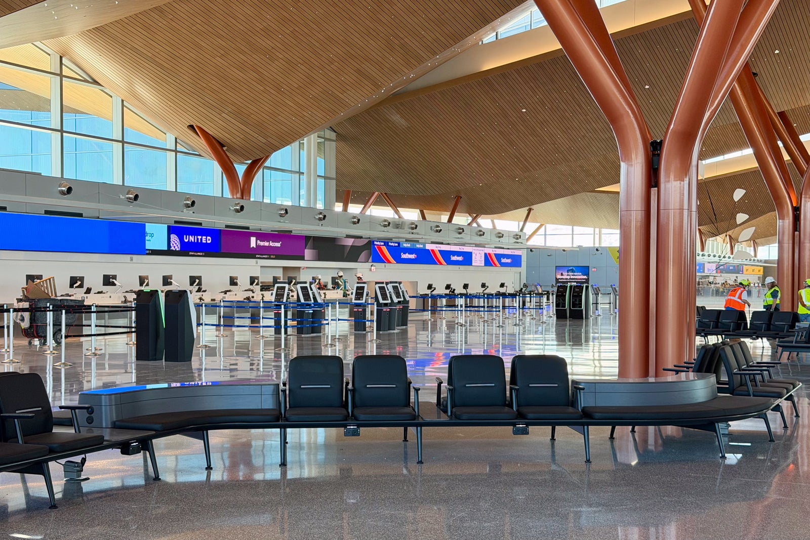New Pittsburgh International Airport (PIT) terminal interior