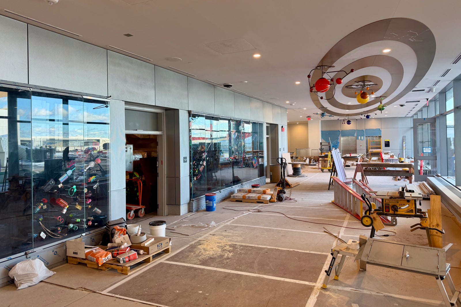 New Pittsburgh International Airport (PIT) terminal construction