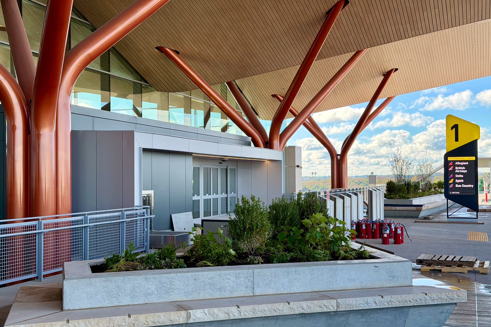 New Pittsburgh International Airport (PIT) terminal