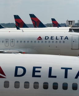 Delta Air Lines unveils meals by celebrity chef José Andrés