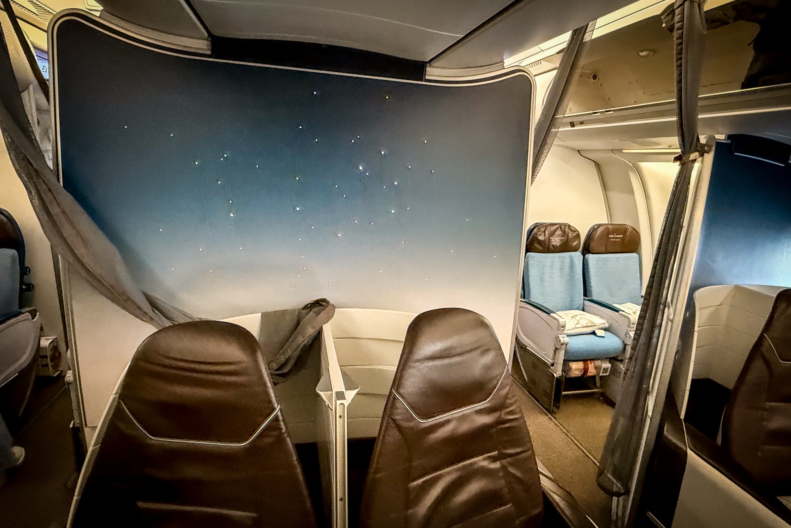 hawaiian airlines plane cabin