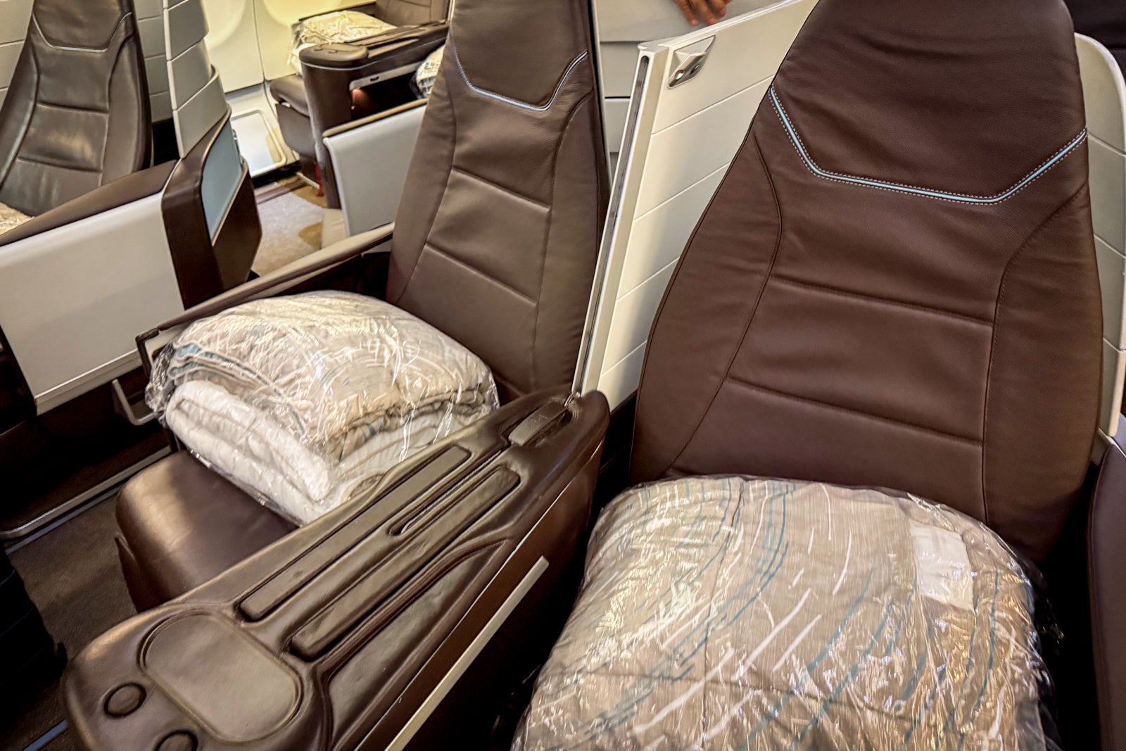 hawaiian airlines plane cabin