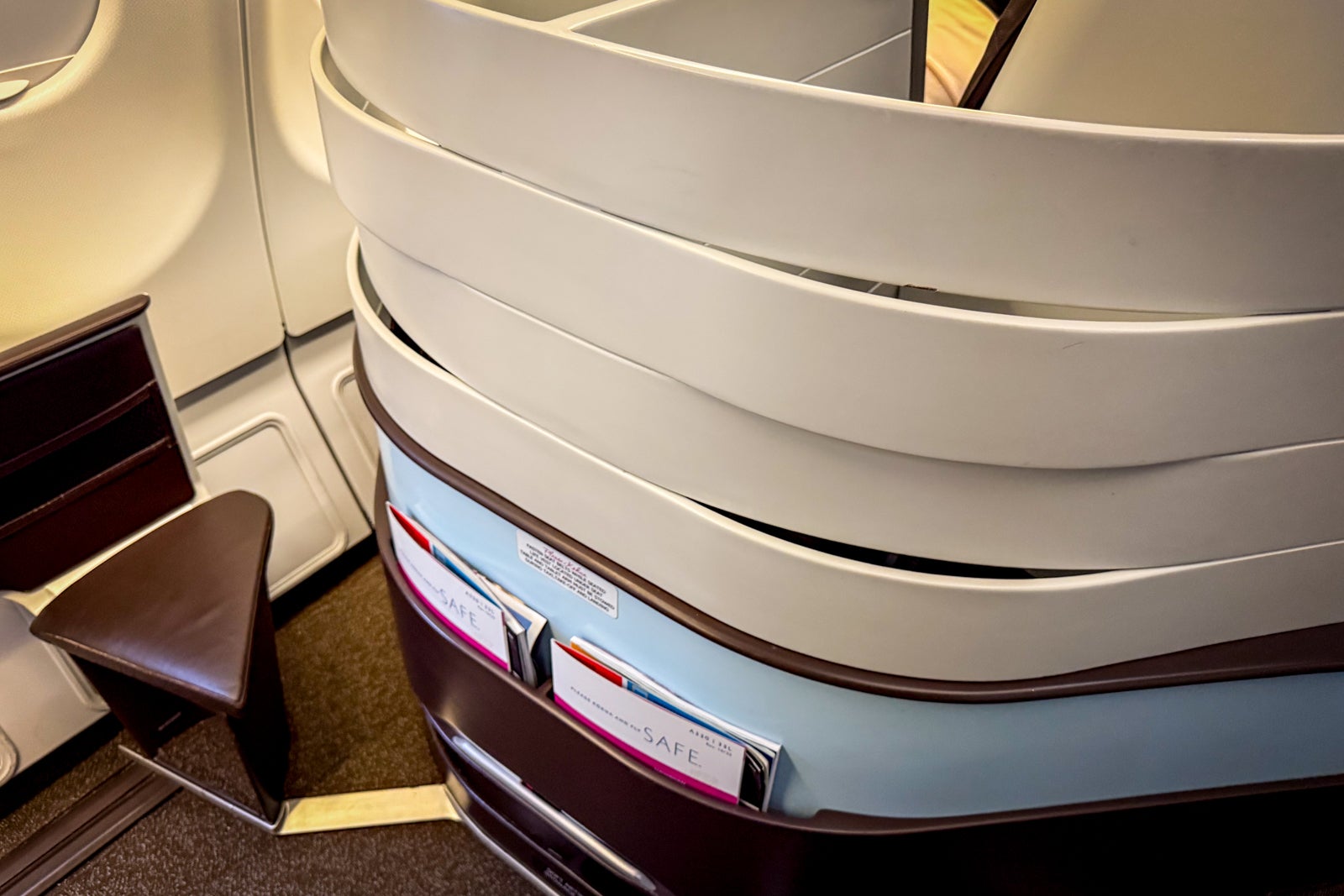 hawaiian airlines plane cabin