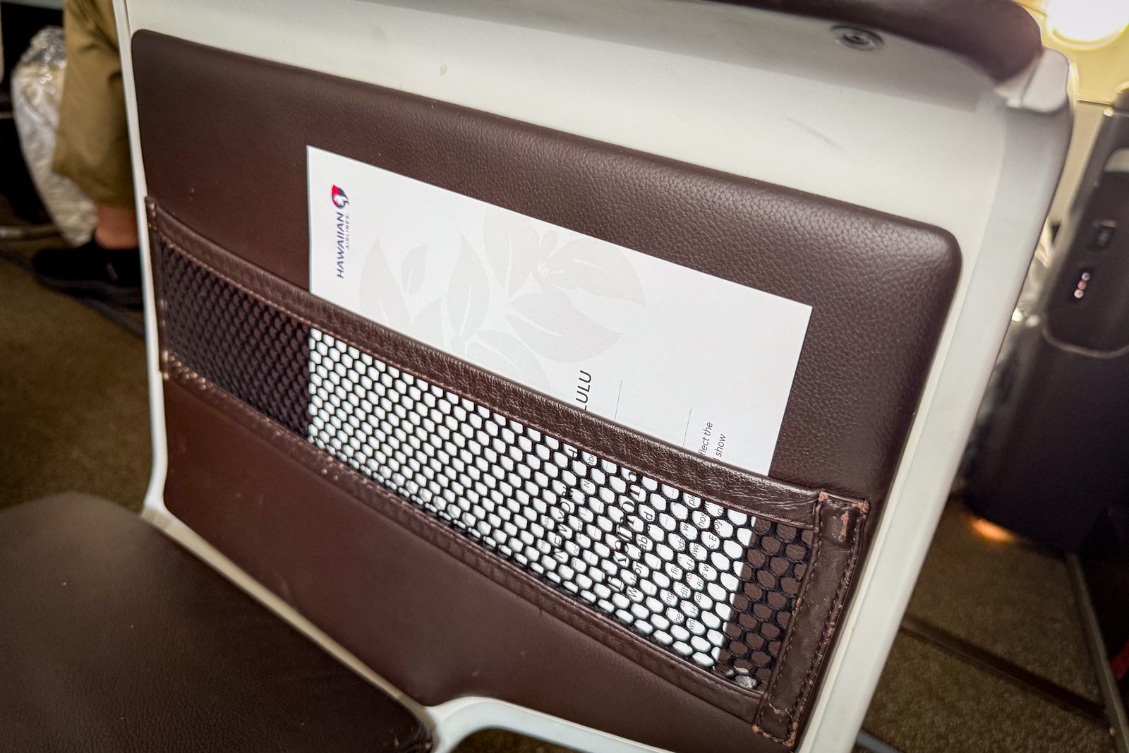 hawaiian airlines plane seat