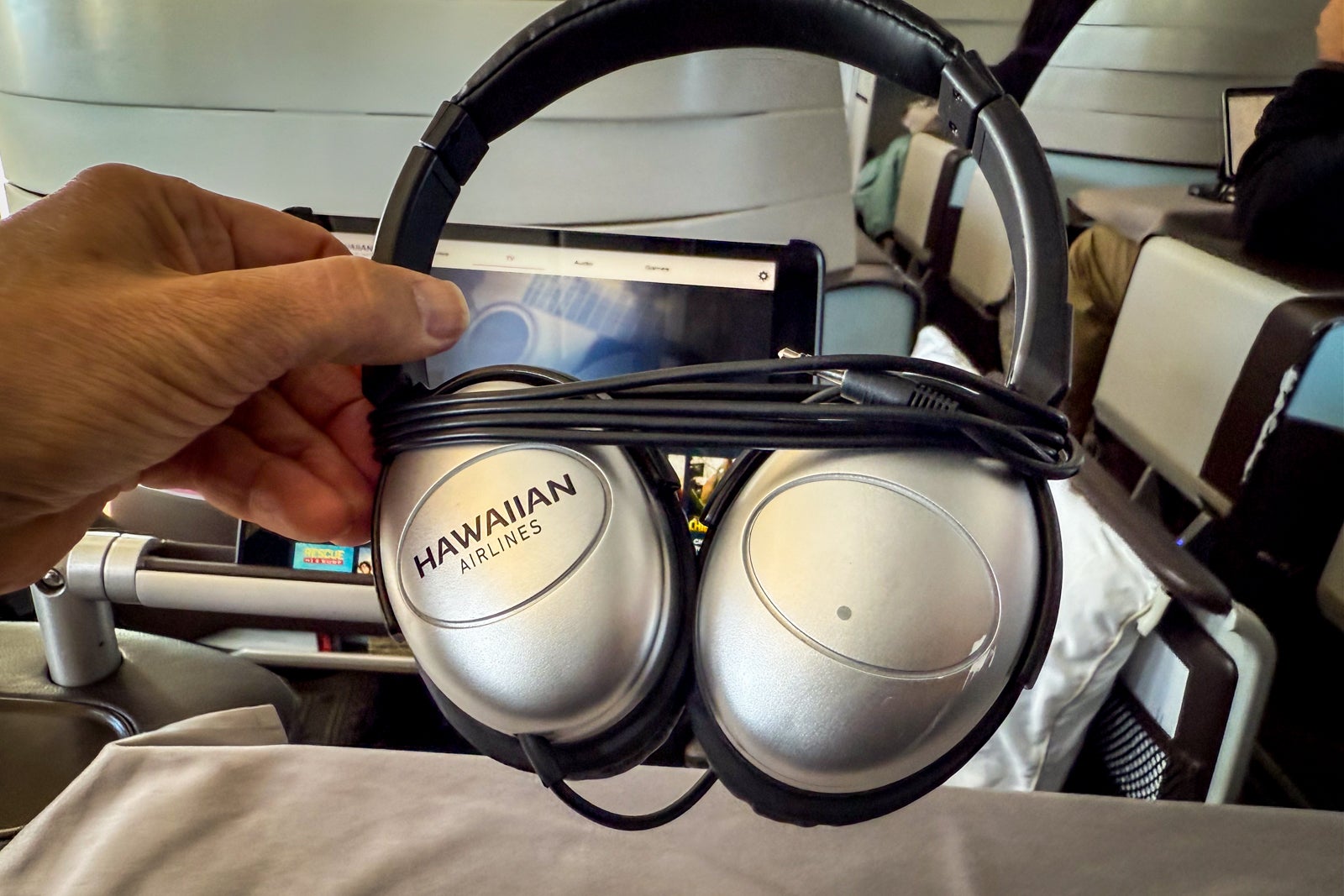 hawaiian airlines plane tech