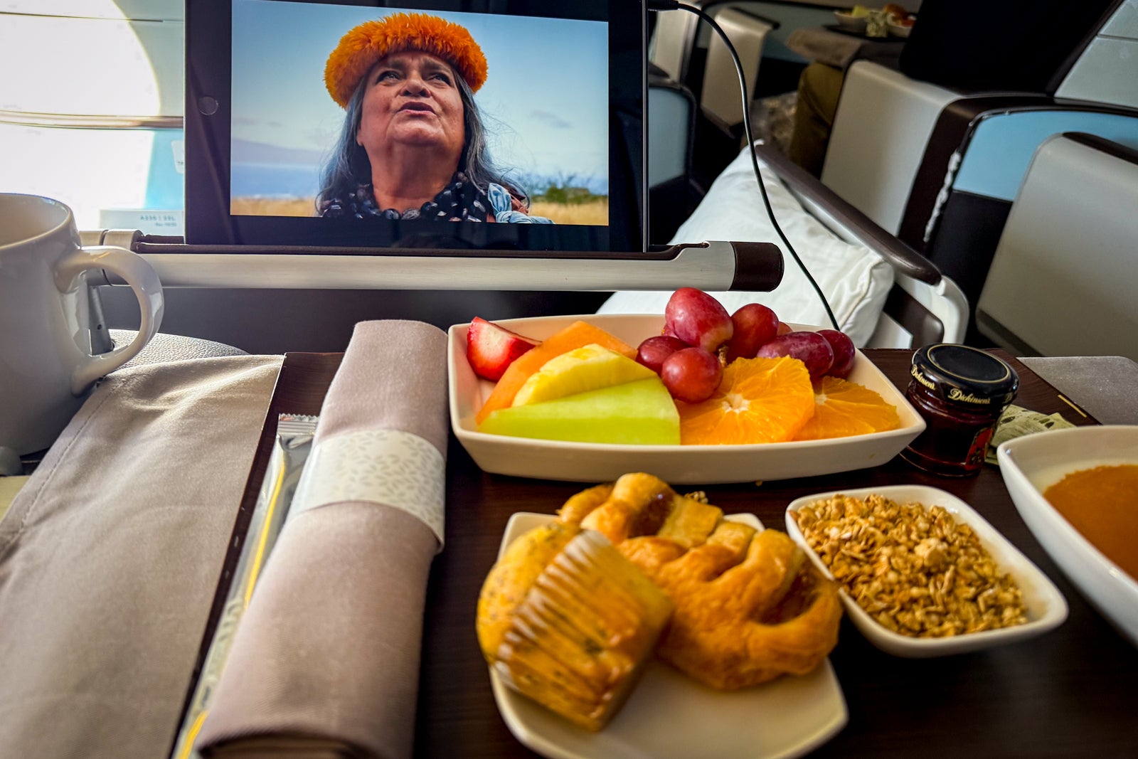 hawaiian airlines plane meal
