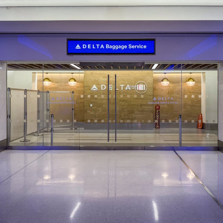 I left my laptop on a flight. Here's how I got it back within 24 hours