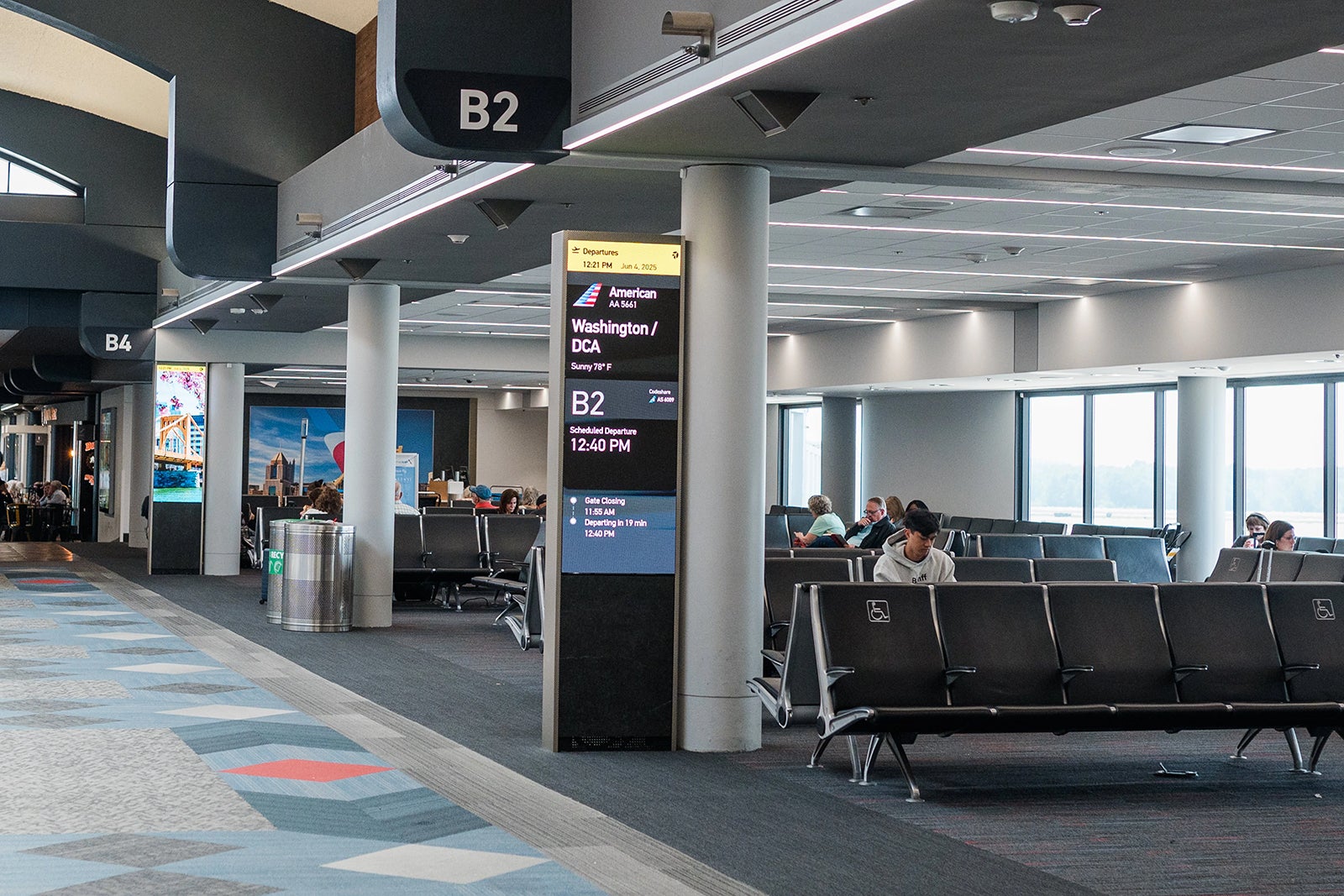 Pittsburgh gate sign