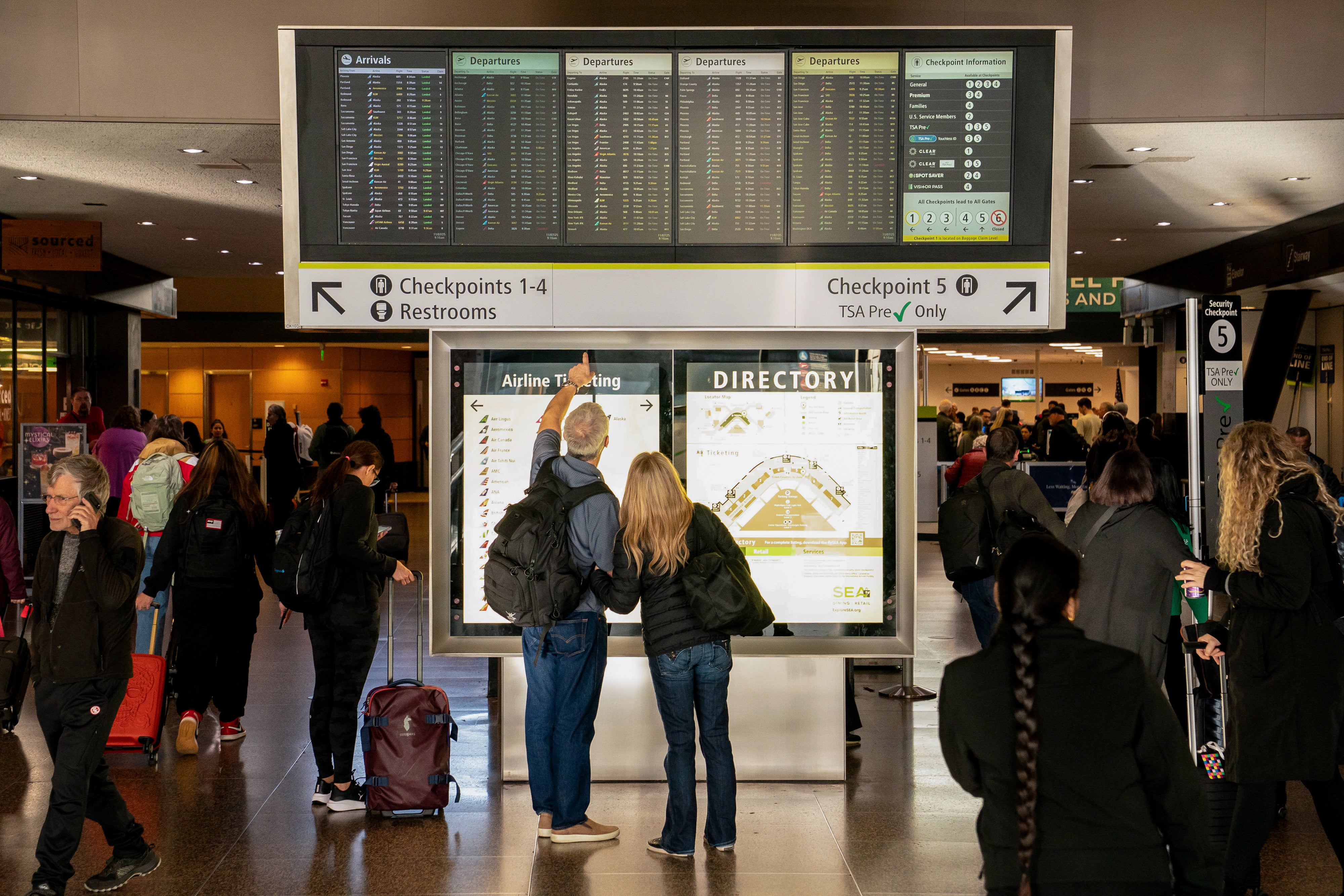 Seattle-Tacoma Airport faces fuel shortage during Thanksgiving travel week