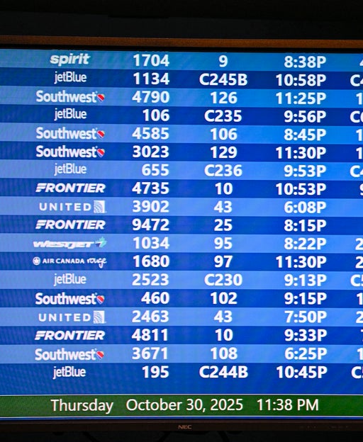 flight delays board