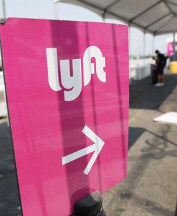 United MileagePlus members can now earn miles on Lyft rides