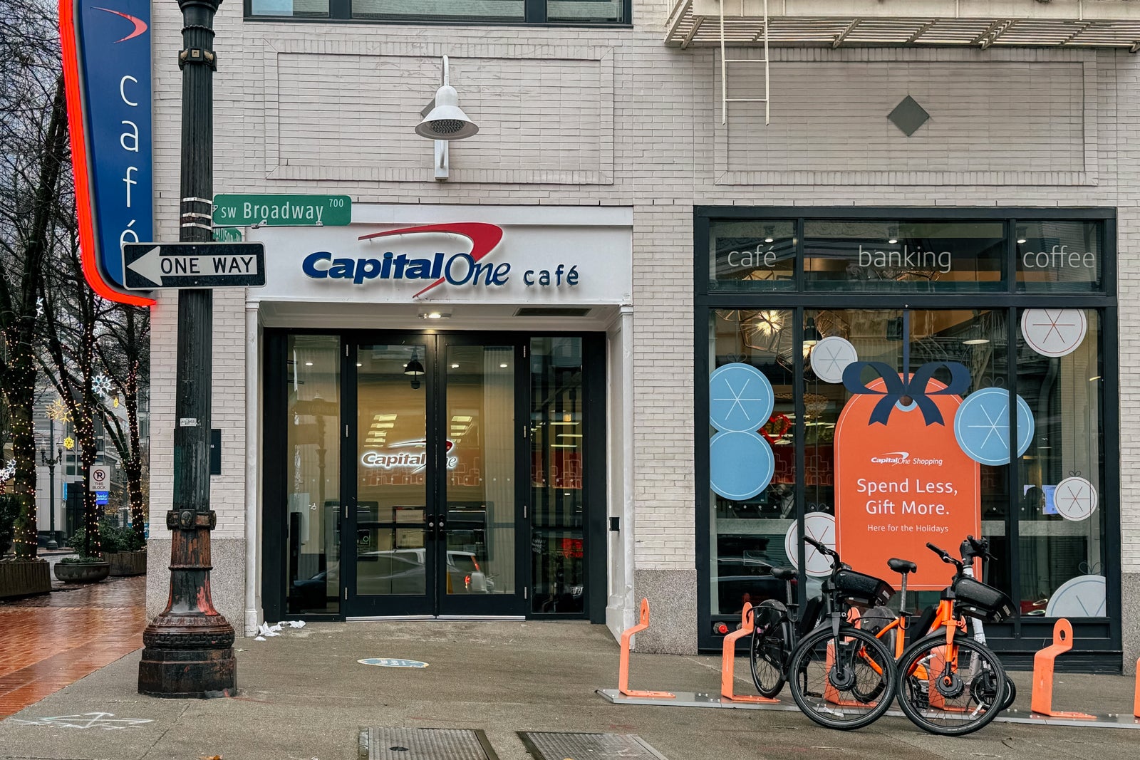 CAPITAL ONE IS GIVING AWAY COFFEE! (Seriously.)