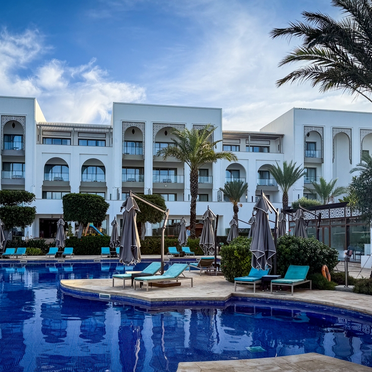 The surprisingly powerful case for carrying both the Hilton Aspire and Surpass