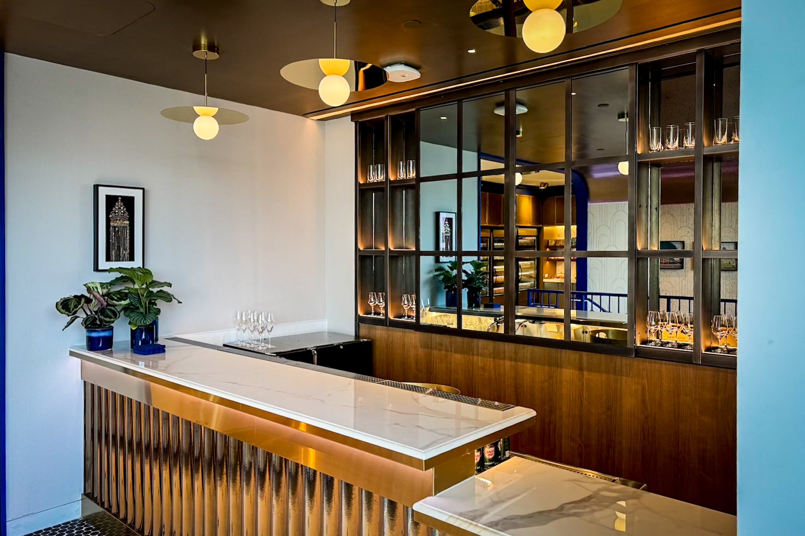 JetBlue BlueHouse lounge