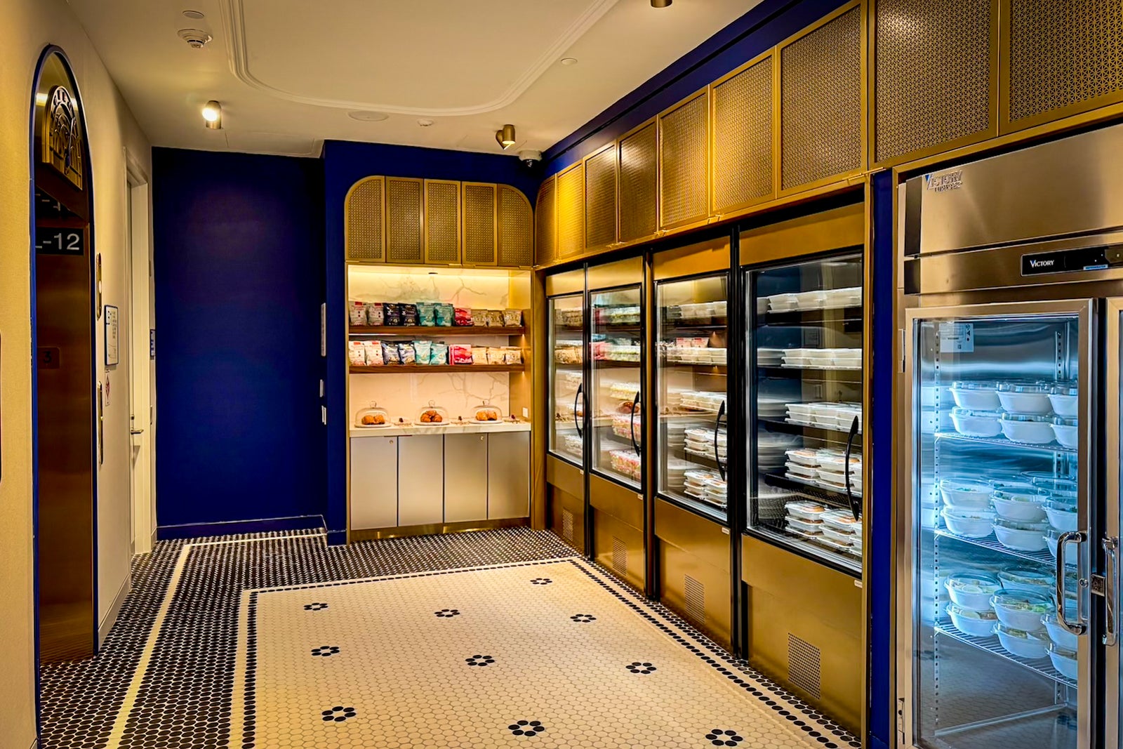 JetBlue BlueHouse lounge