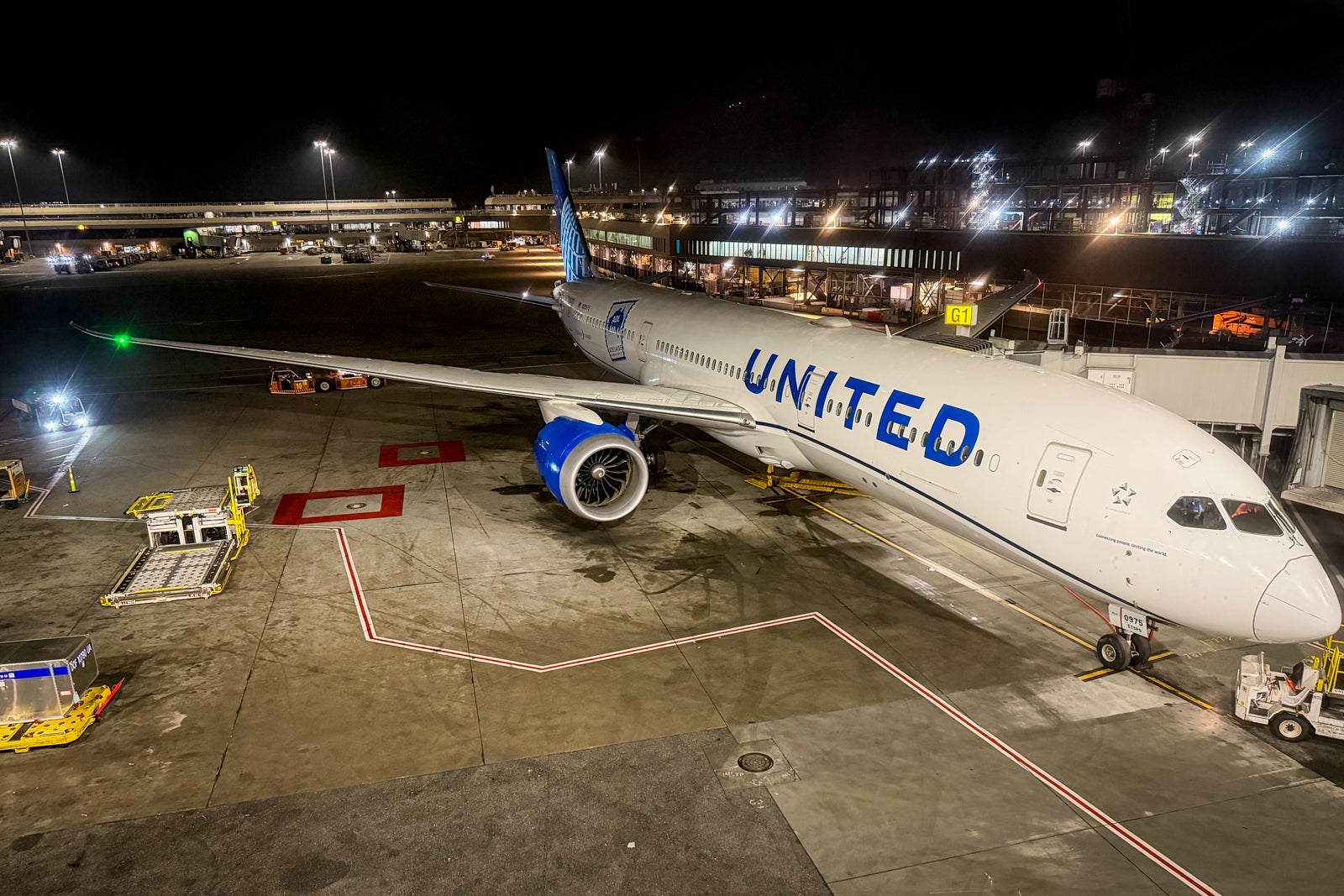 United Boeing 787-900 inaugural flight from SFO to Adelaide, Australia