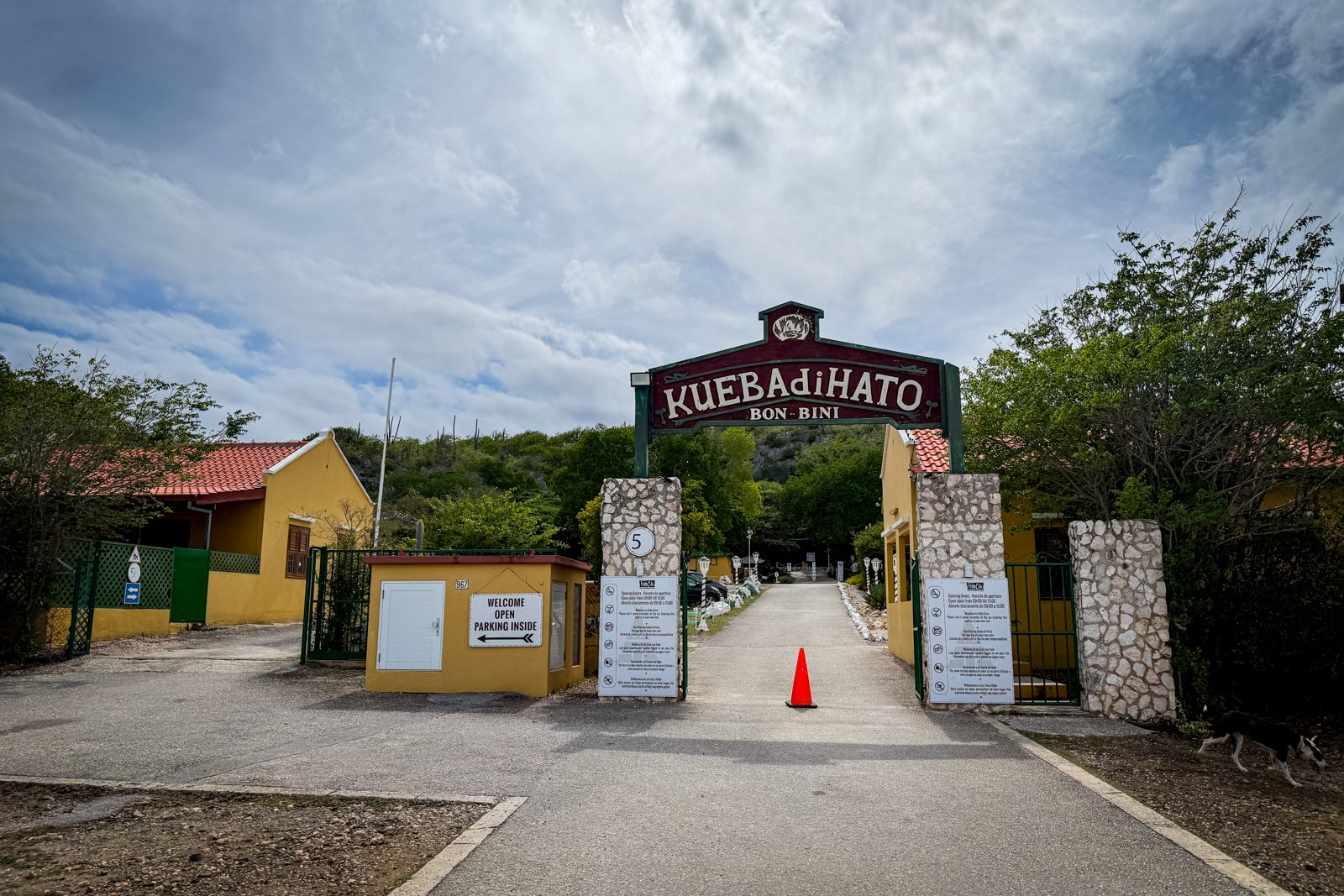 entrance to park