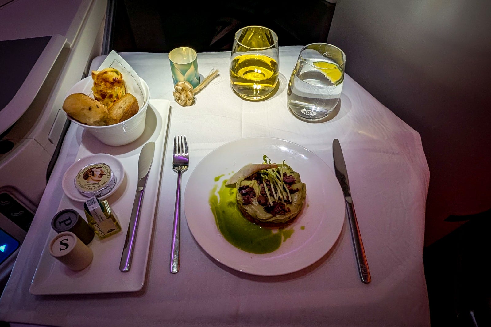 Fiji Airways A350 business class meal