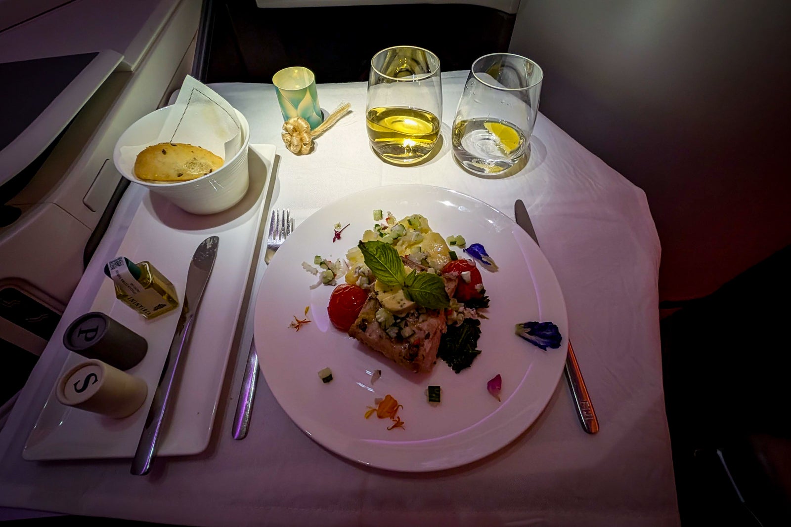 Fiji Airways A350 business class meal