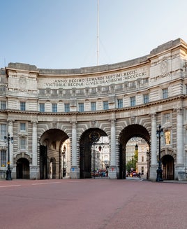 Hilton’s CEO shares the hotel opening he’s most excited about in 2026