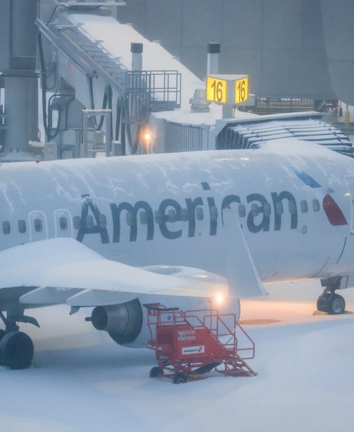 US Winter Storm Prompts Power Grid Emergencies, Travel Chaos