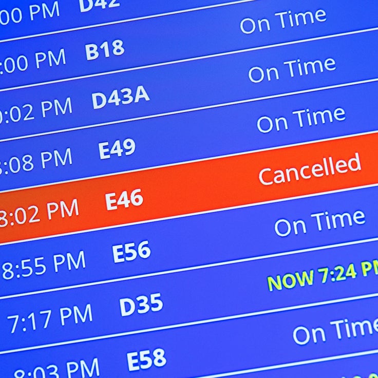 Airlines preemptively cancel more than 1,400 flights through Saturday ahead of winter storm