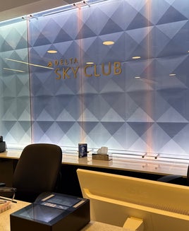 Delta announces Las Vegas Sky Club, plans to revamp 2 Florida lounges