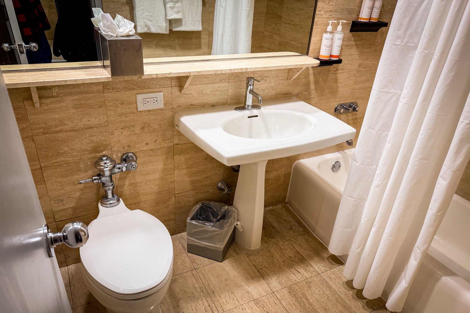 Miami International Airport Hotel room