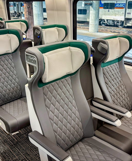 Business class on Amtrak Cascades' Airo trains
