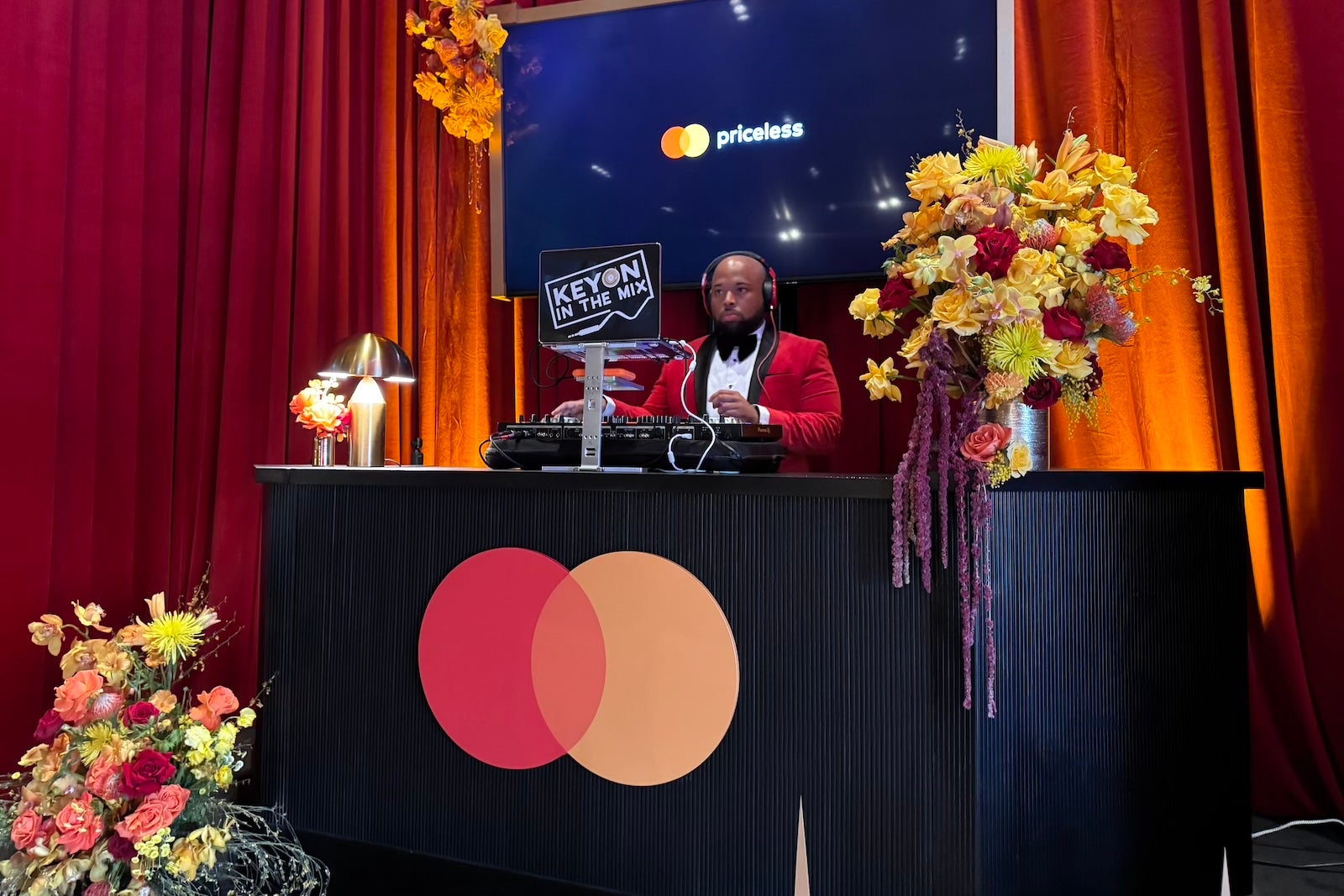 KAHAN MANIA: Mastercard Holders Get FIRST DIBS!