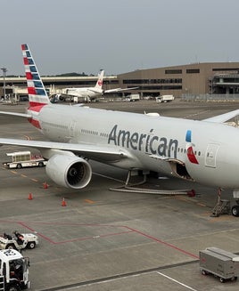An American Airlines Boeing 777-200ER at Tokyo's Narita International Airport (NRT). SEAN CUDAHY/THE POINTS GUY