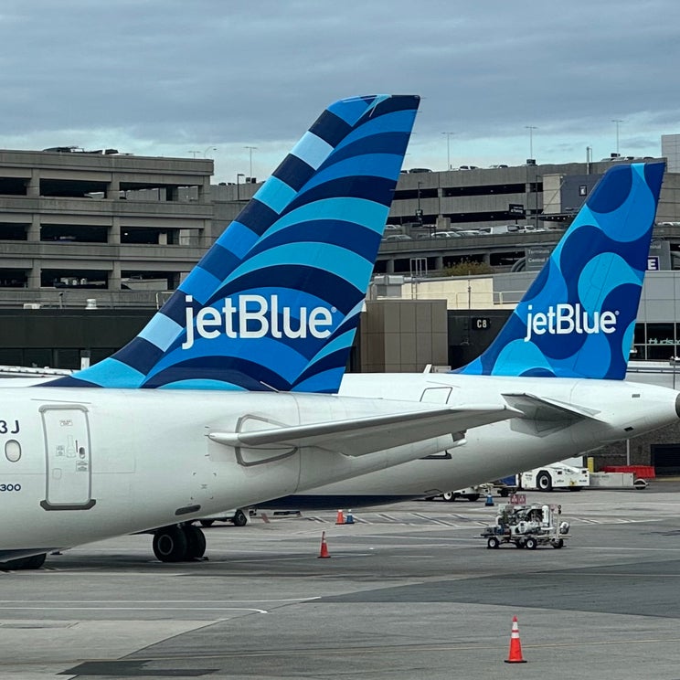 JetBlue Premier Card adds new perks, including elite status boost and spending-based companion pass