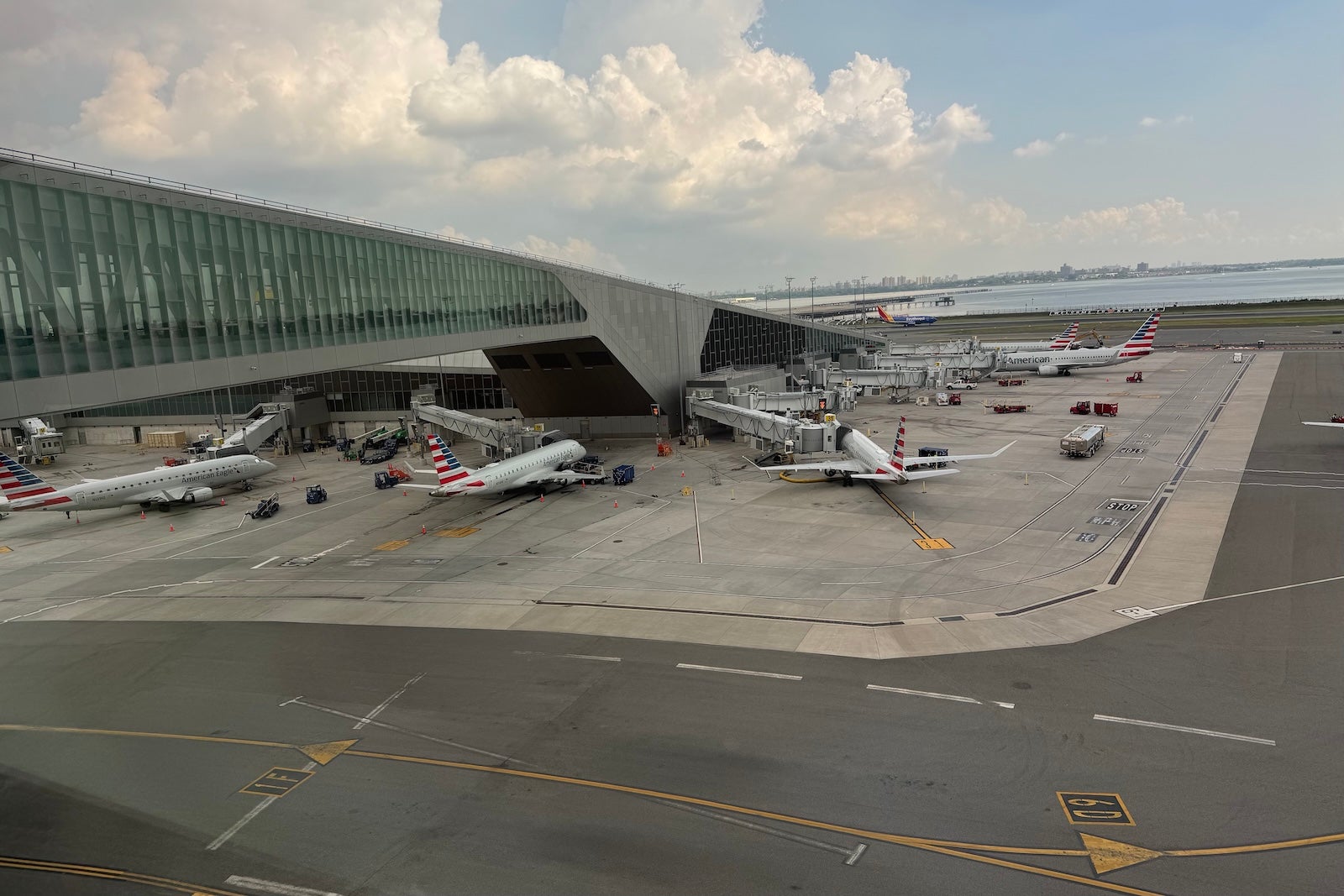 Dispute Over LaGuardia Flight Slots Continues Dispute Over LaGuardia Flight Slots Continues