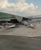 Spirit Airlines, Port Authority at odds over LaGuardia flight sale
