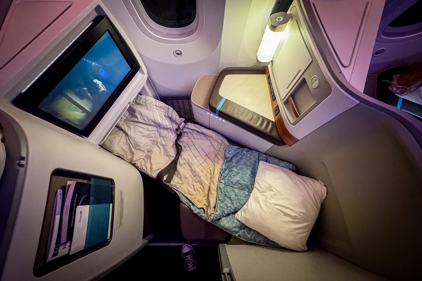 hawaiian airlines bed