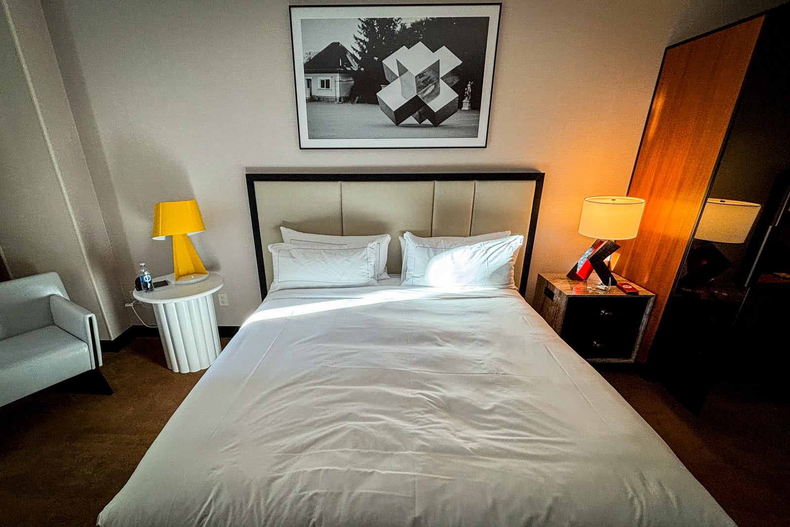 theWit Hilton guest room