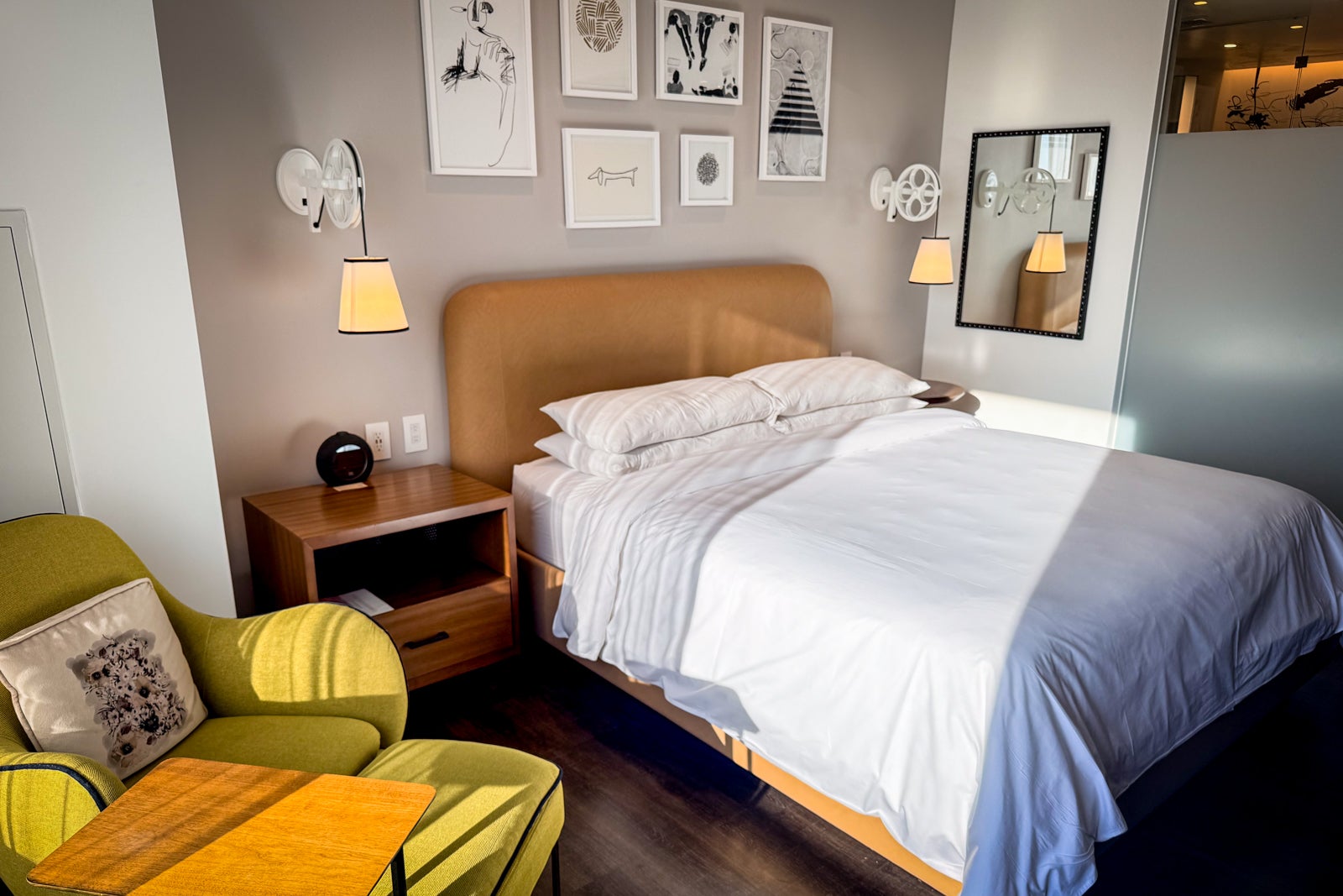 Atlanta Hartsfield Jackson Airport Hotels- Renaissance, Marriott
