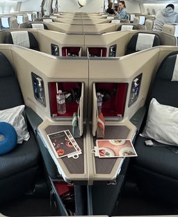 Cathay Pacific makes grand return to Seattle as it rebuilds US network